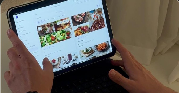 Aplikacja z jadłospisem na tablecie